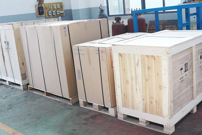 Escaparate de cristal antiniebla 5 de la exhibición del polo de la Doble-capa del diseño moderno